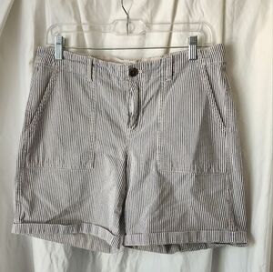 GAP Black and White Women's Flat Front Shorts